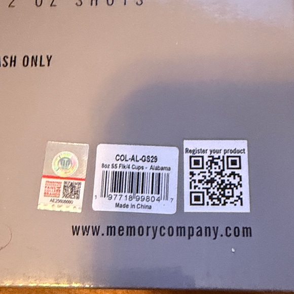 Alabama Crimson Tide Flask and Shot Glass Set - Picture 3 of 3